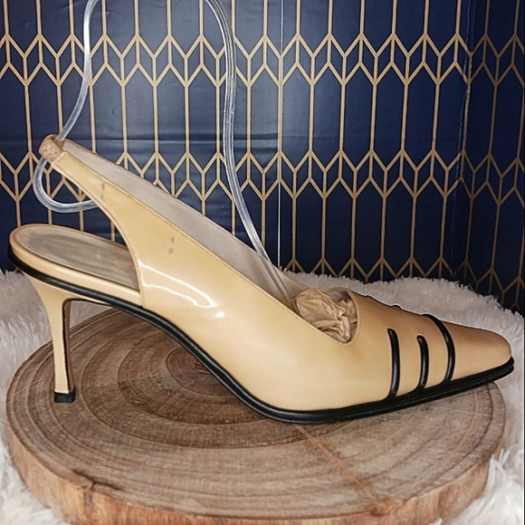 Chanel Tan & Black Patent Leather Slingback Pumps Made in Italy, Size 39 - Picture 10 of 16